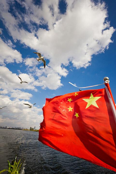”见行见效 津彩绽放”活动参赛作品:王稳庄村开展唱红歌颂党恩共过政治生日主题党日活动